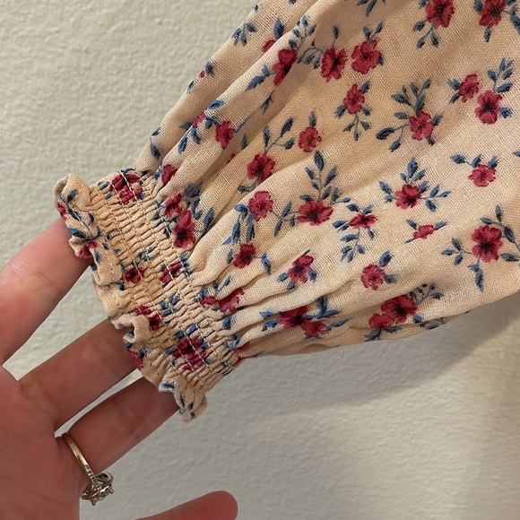 NWT Zara Girls Smocked Floral Blouse! - Picture 5 of 12